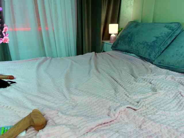 katerine-Monroe Live Webcam on BongaCams