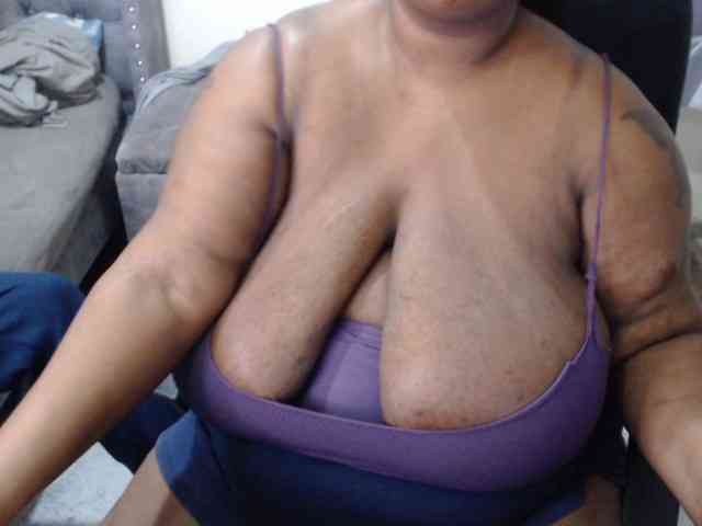 bigboobscoupls