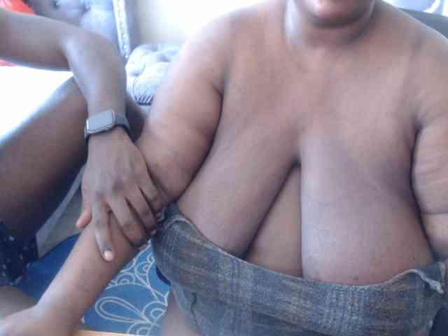 bigboobscoupls bigboobscoupls