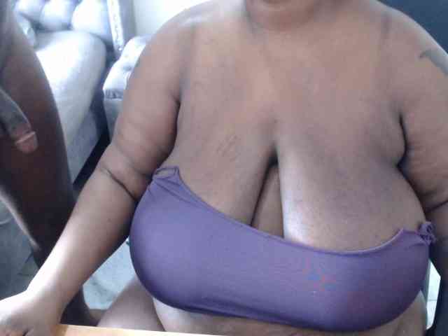 amateur webcam Bigboobscoupls