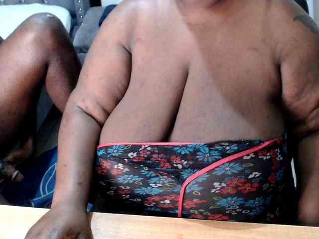 bigboobscoupls bigboobscoupls