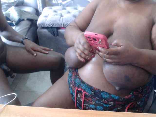 bigboobscoupls bigboobscoupls