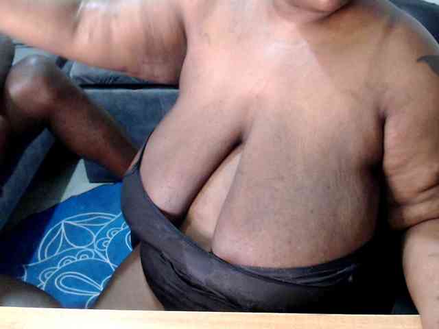 bigboobscoupls bigboobscoupls