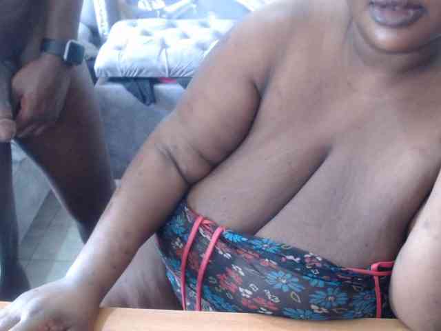 bigboobscoupls bigboobscoupls