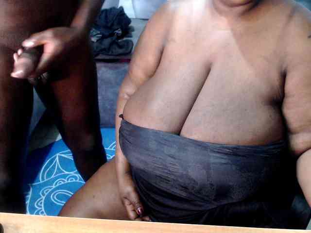 bigboobscoupls bigboobscoupls