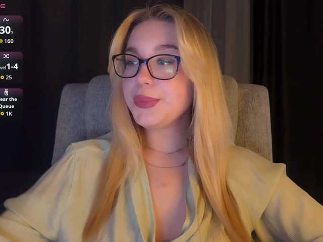 maksisisia from BongaCams is Freechat