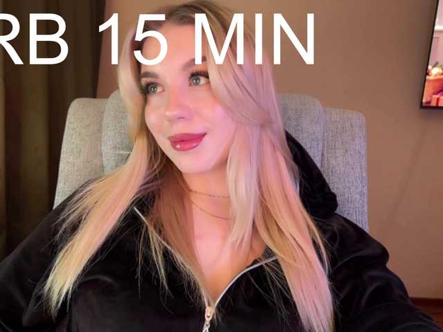 maksisisia's BongaCams show and profile