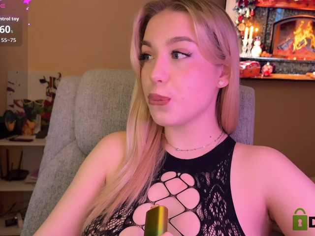 maksisisia's BongaCams show and profile