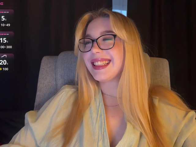 maksisisia from BongaCams is Freechat