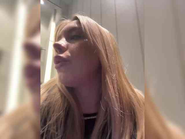 WildSugarr webcam