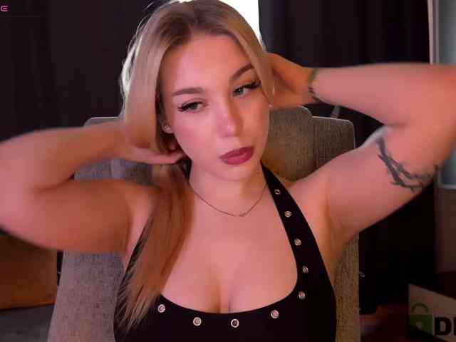 WildSugarr webcam