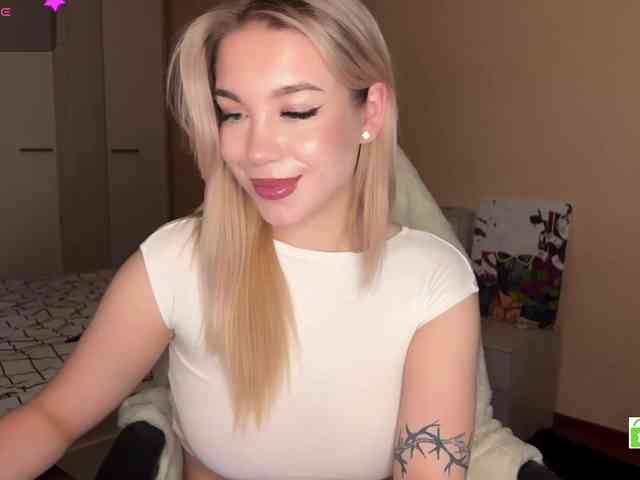 WildSugarr webcam