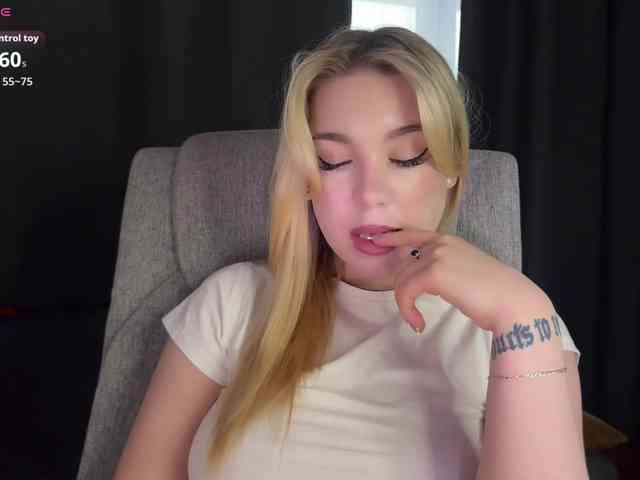 WildSugarr webcam