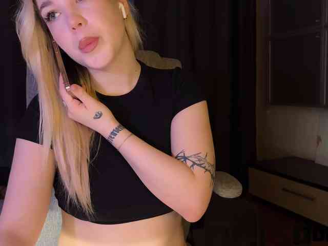 maksisisia Live Webcam on BongaCams