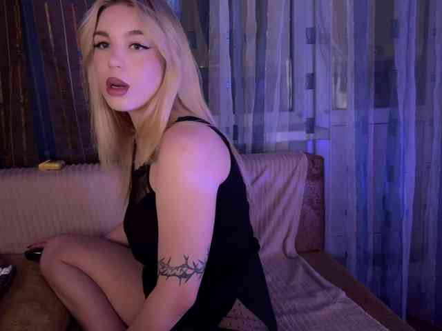 maksisisia Live Webcam on BongaCams