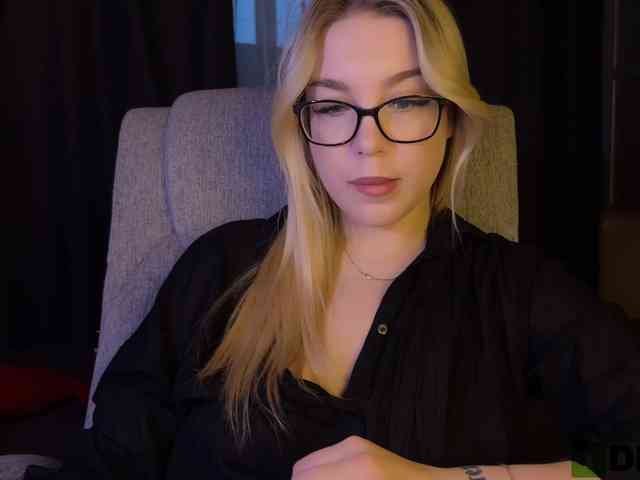 maksisisia Live Webcam on BongaCams