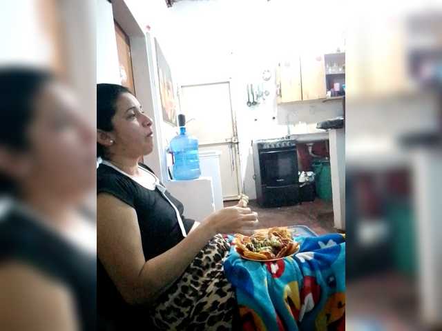 Kary221a's BongaCams show and profile