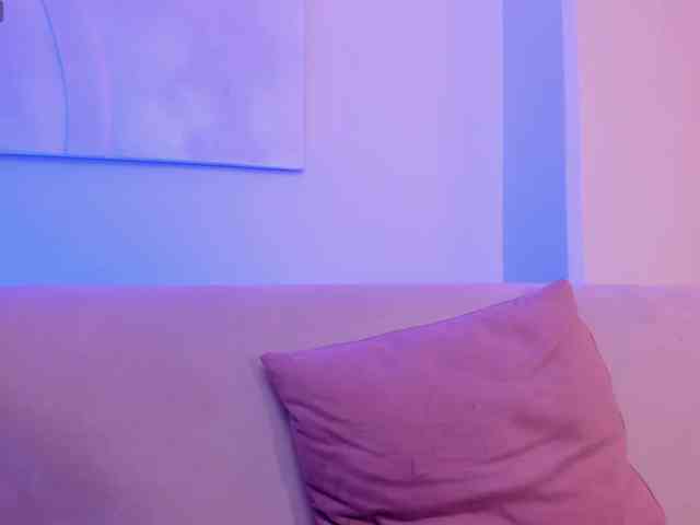 LucyWeiss webcam