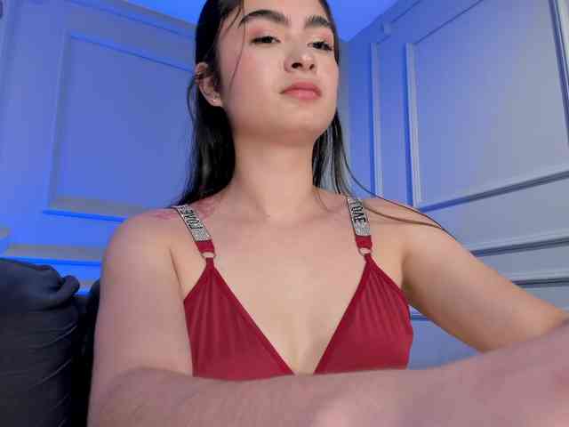 LucyWeiss webcam