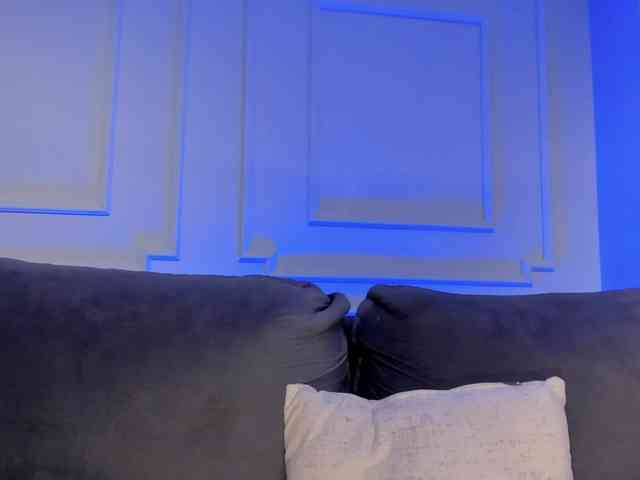 LucyWeiss webcam