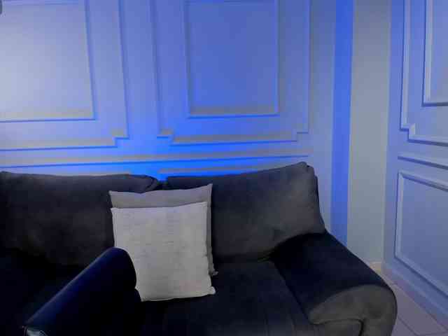 LucyWeiss webcam