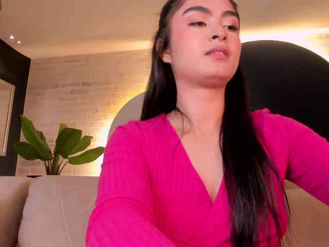 LucyWeiss webcam