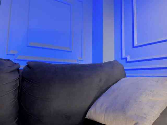 LucyWeiss webcam