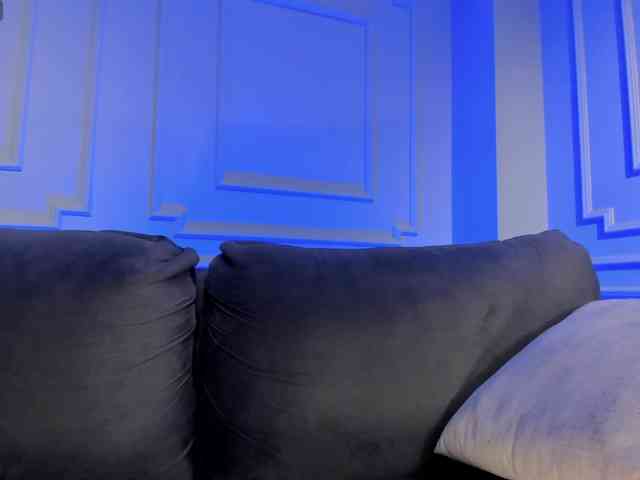 LucyWeiss webcam