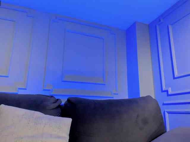 LucyWeiss webcam