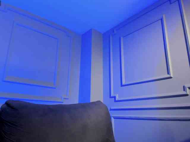 LucyWeiss webcam