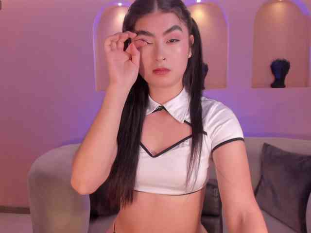 LucyWeiss webcam