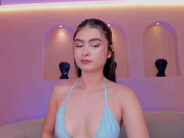 LucyWeiss webcam