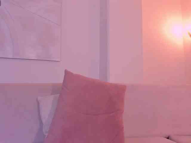 LucyWeiss webcam