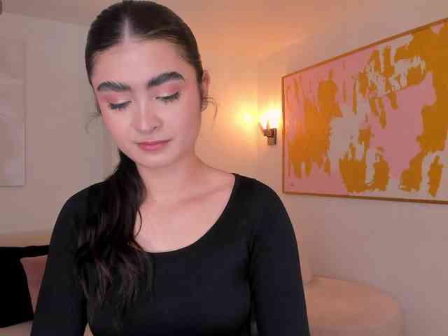 LucyWeiss webcam