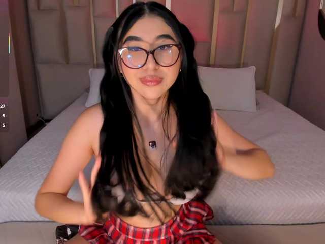 MayaMoretti's BongaCams show and profile