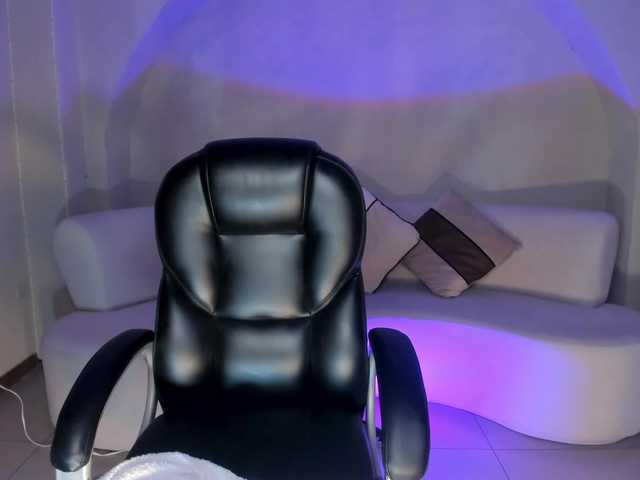 MayaMoretti's BongaCams show and profile