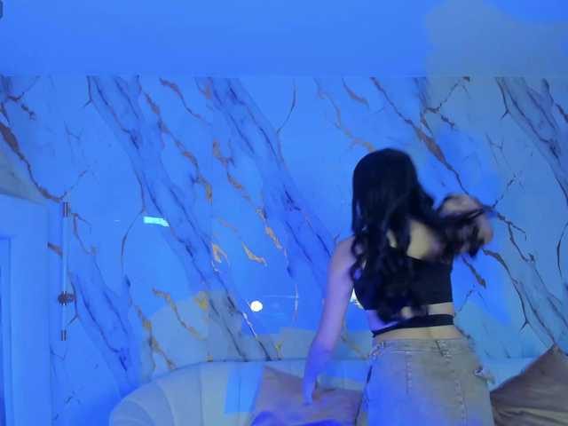 MayaMoretti's BongaCams show and profile