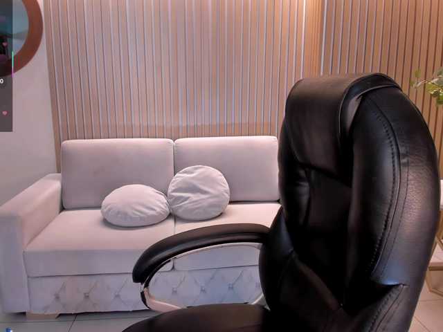 MayaMoretti's BongaCams show and profile