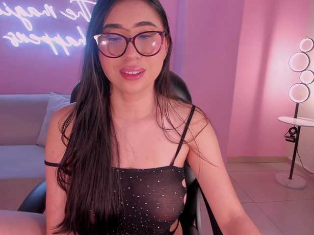 le modèle MayaMoretti est en webcam porno dans un show sur le site bongacams, il possède les tags suivants: Latino/Hispanic,Brunette,Shaved