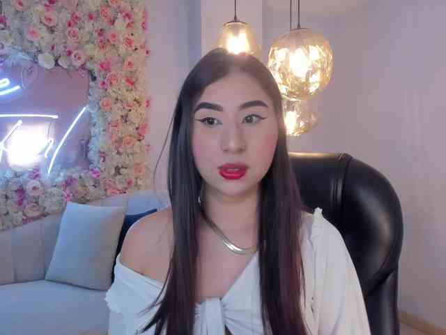 MayaMoretti webcam