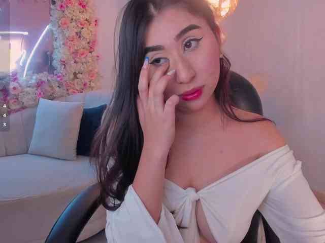MayaMoretti webcam