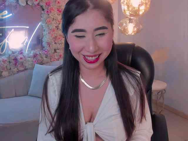 MayaMoretti webcam
