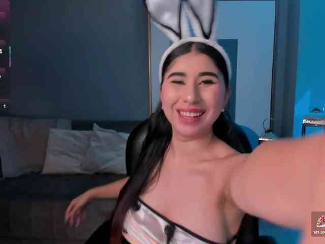 MayaMoretti webcam