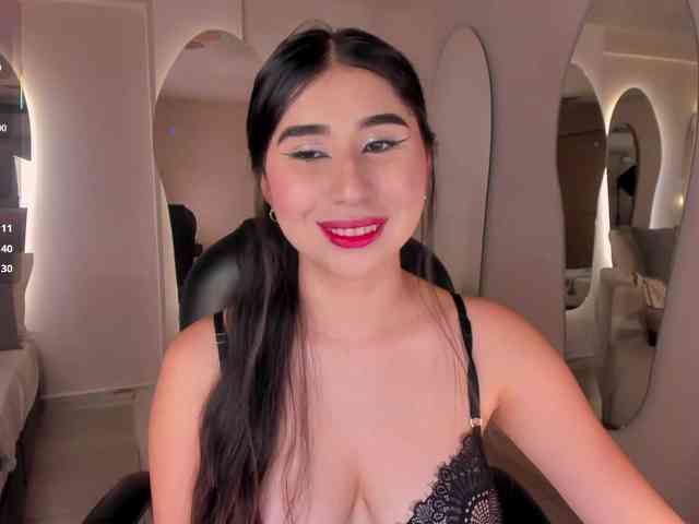 MayaMoretti webcam