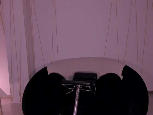 SussyBell's BongaCams show and profile