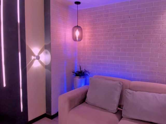 SussyBell's BongaCams show and profile