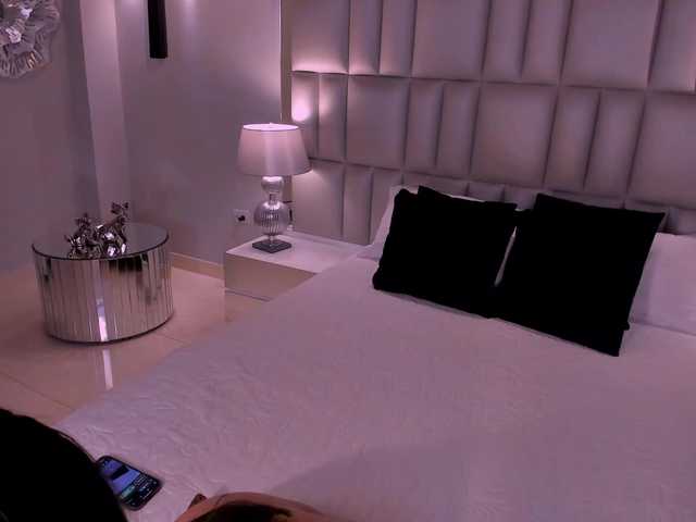 SussyBell's BongaCams show and profile