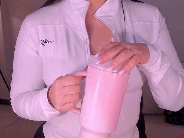 SussyBell's BongaCams show and profile