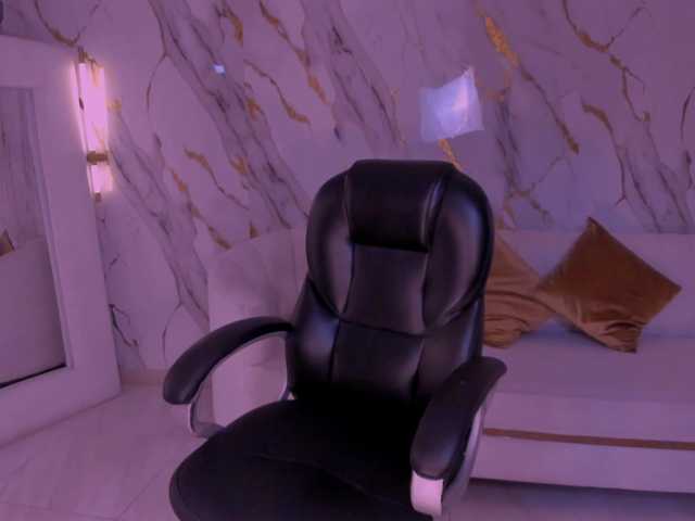 SussyBell's BongaCams show and profile