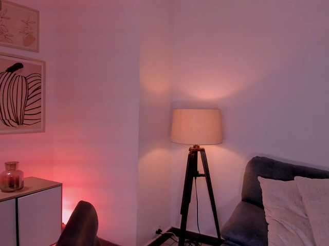 SussyBell's BongaCams show and profile